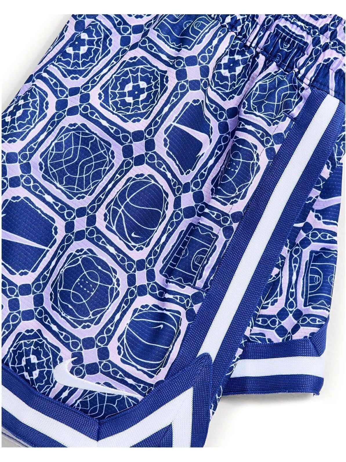Шорты Nike Kids DNA Dri-FIT 5" Patterned Basketball Shorts — изображение 3 из 3, глубокий/белый