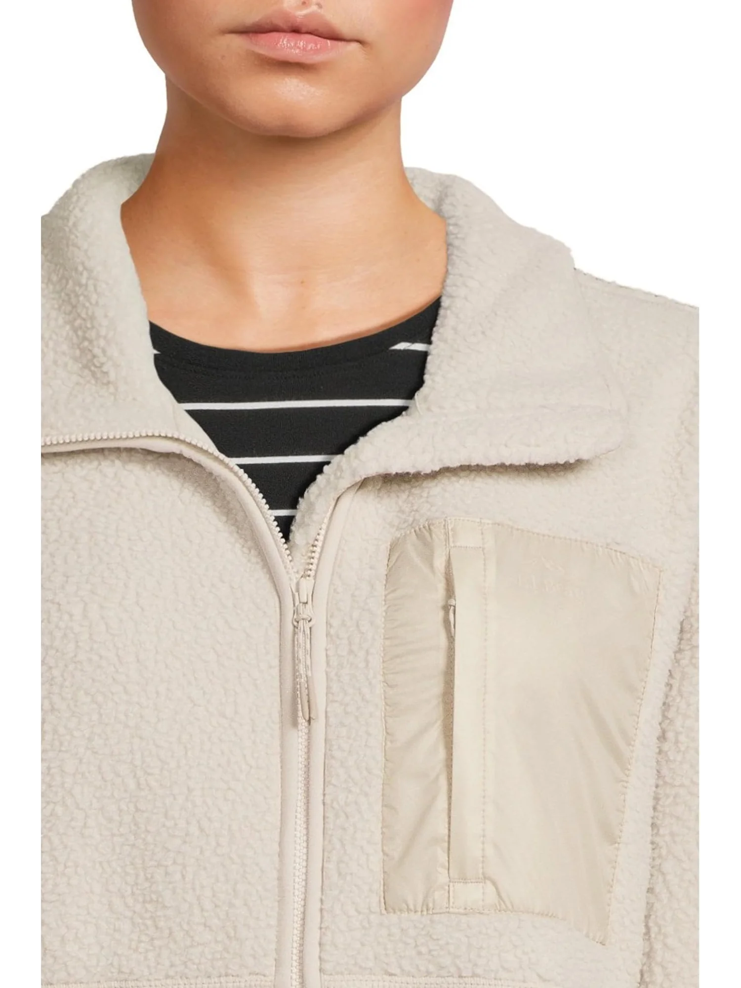 Женская флисовая куртка Mountainside L.L.Bean — изображение 4 из 5, берег
