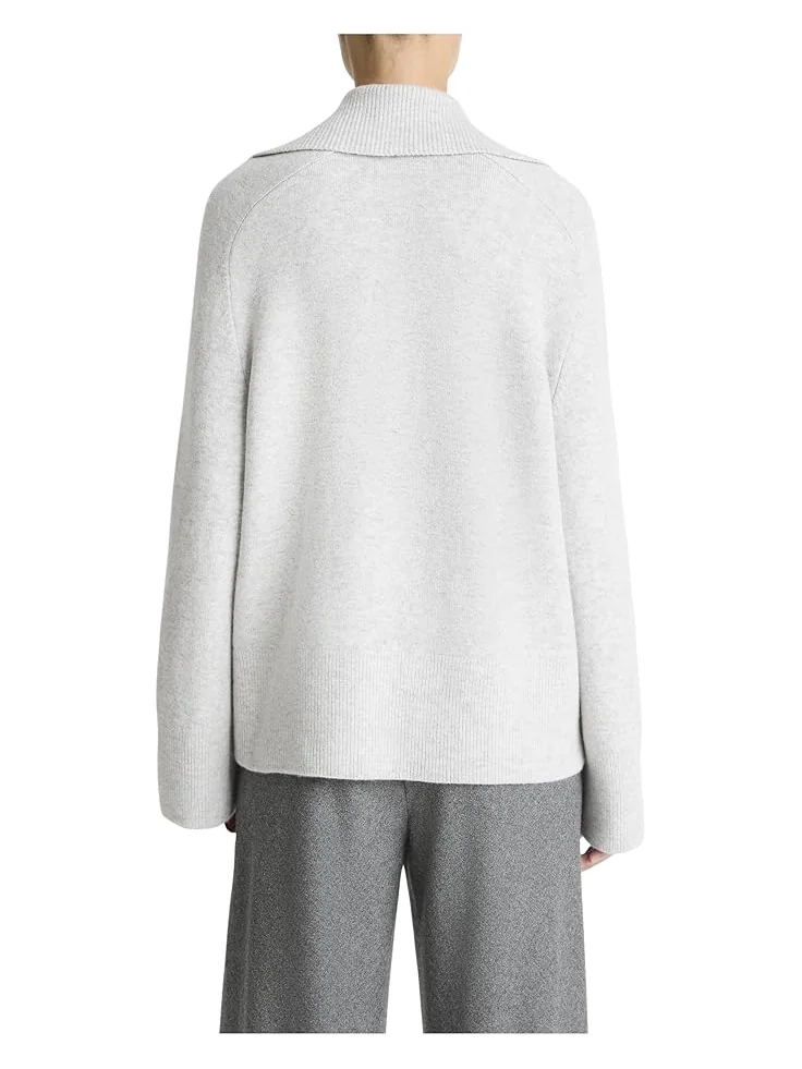 Женский оверсайз свитер Vince Oversized Wool Cash Polo — изображение 2 из 2, бледный серый