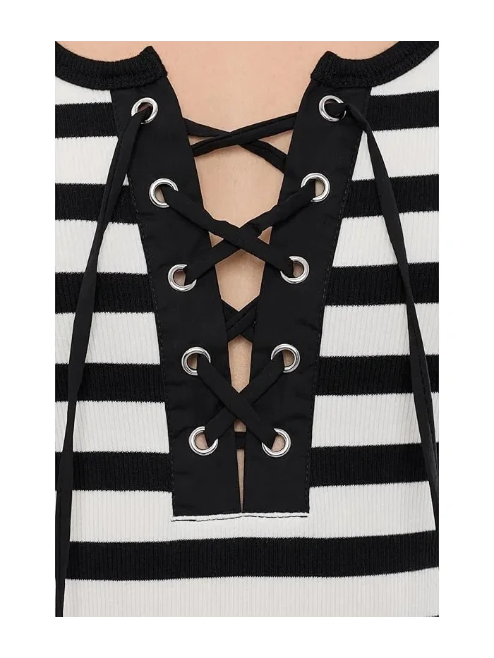 Топ на шнуровке Lace-Up Tank Sanctuary — изображение 5 из 5, черный