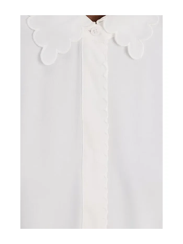 Топ с коротким рукавом с гребешками Short Sleeve Scallop Top CeCe — изображение 5 из 5, классический темно-синий