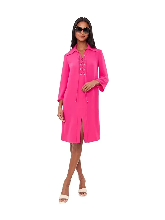 Платье с кружевной шнуровкой Collared Lace-Up Dress Trina Turk — изображение 2 из 5, маджента