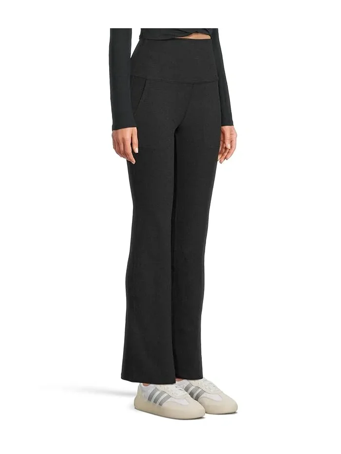 Брюки bootcut с карманами Spacedye High Waisted Practice Pocket Bootcut Beyond Yoga — изображение 2 из 5, ежевика