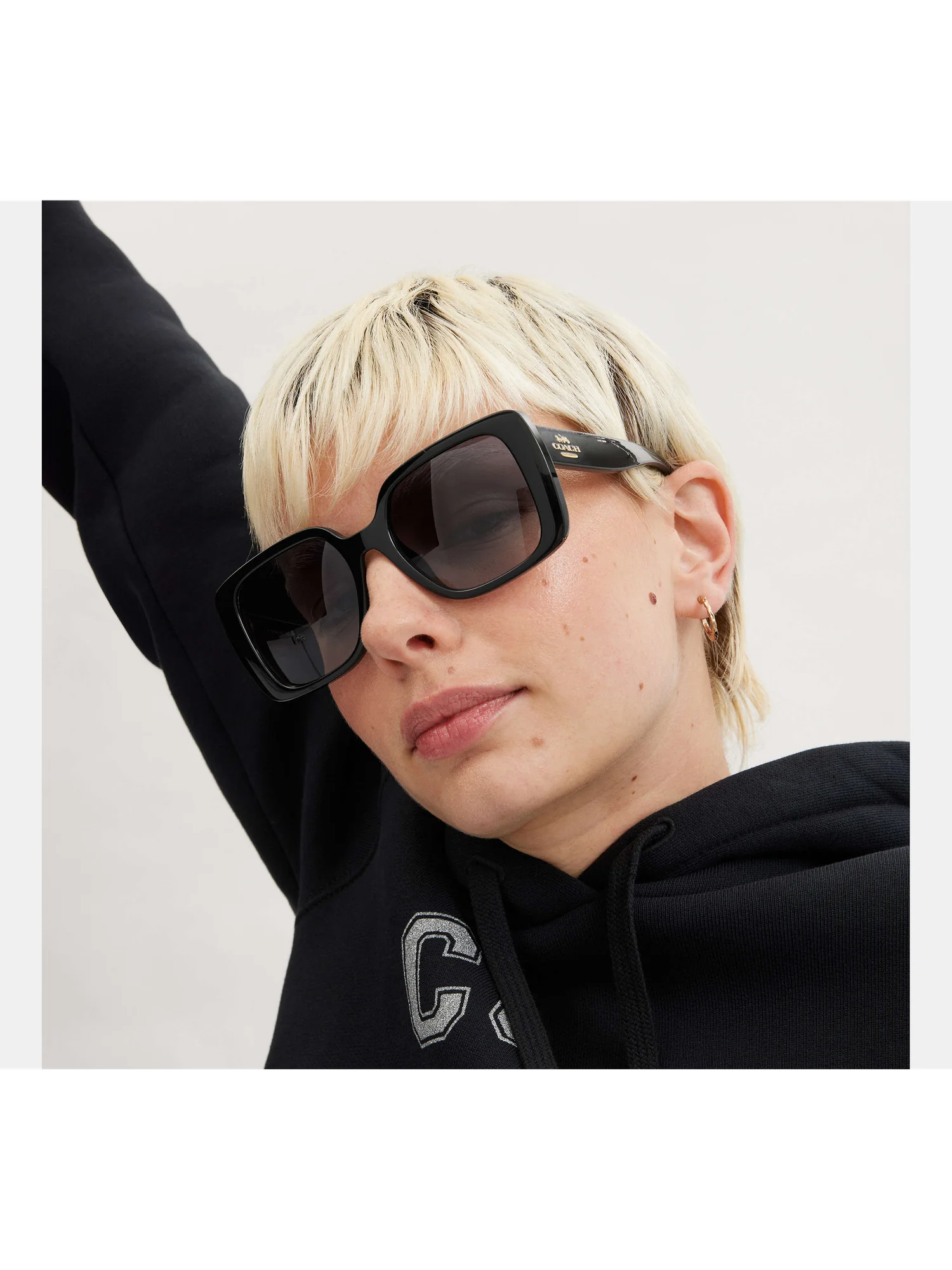 Солнцезащитные очки Coach в массивной квадратной оправе — 4