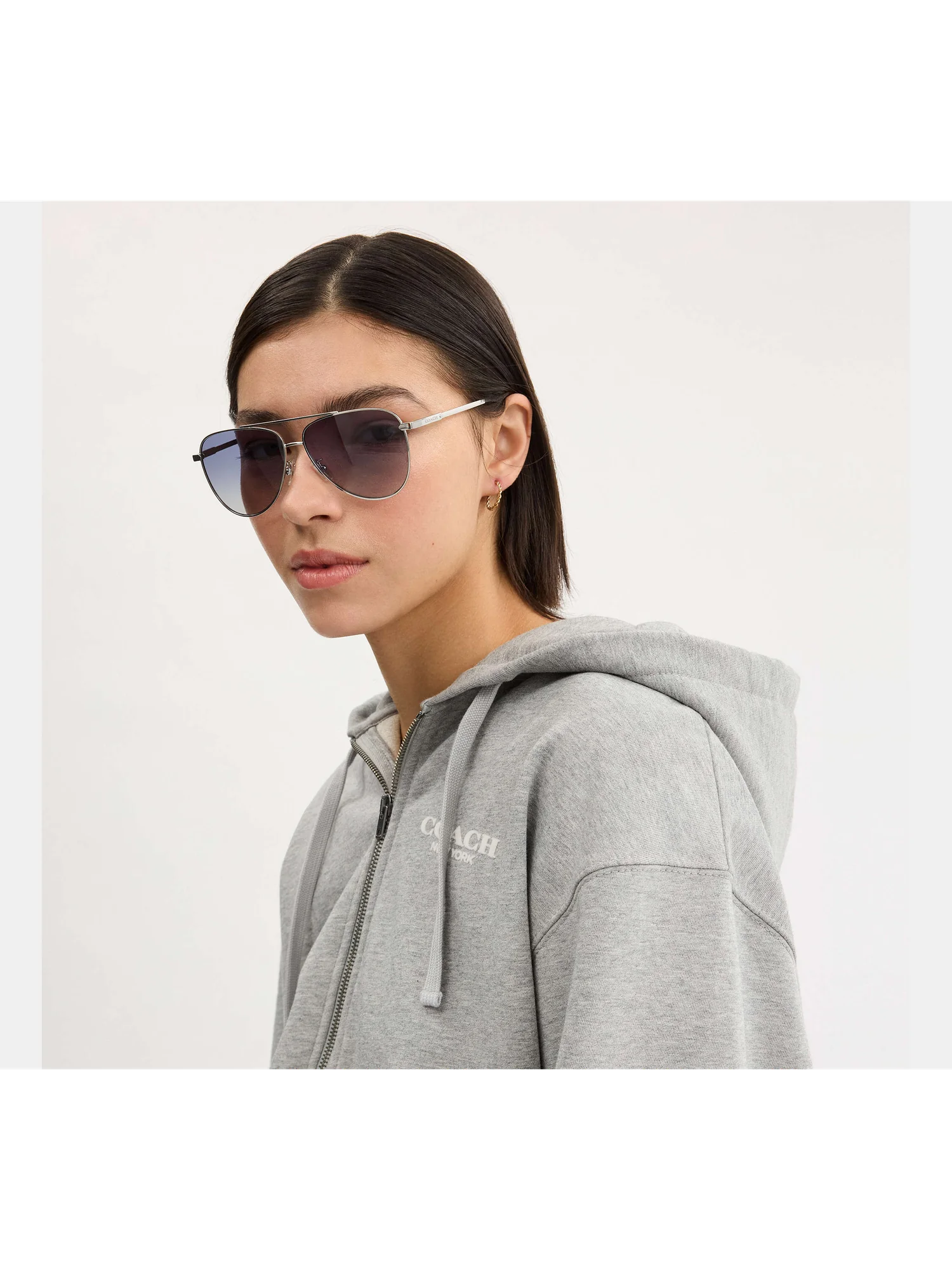 Солнцезащитные очки-авиаторы Coach с металлической оправой — 8