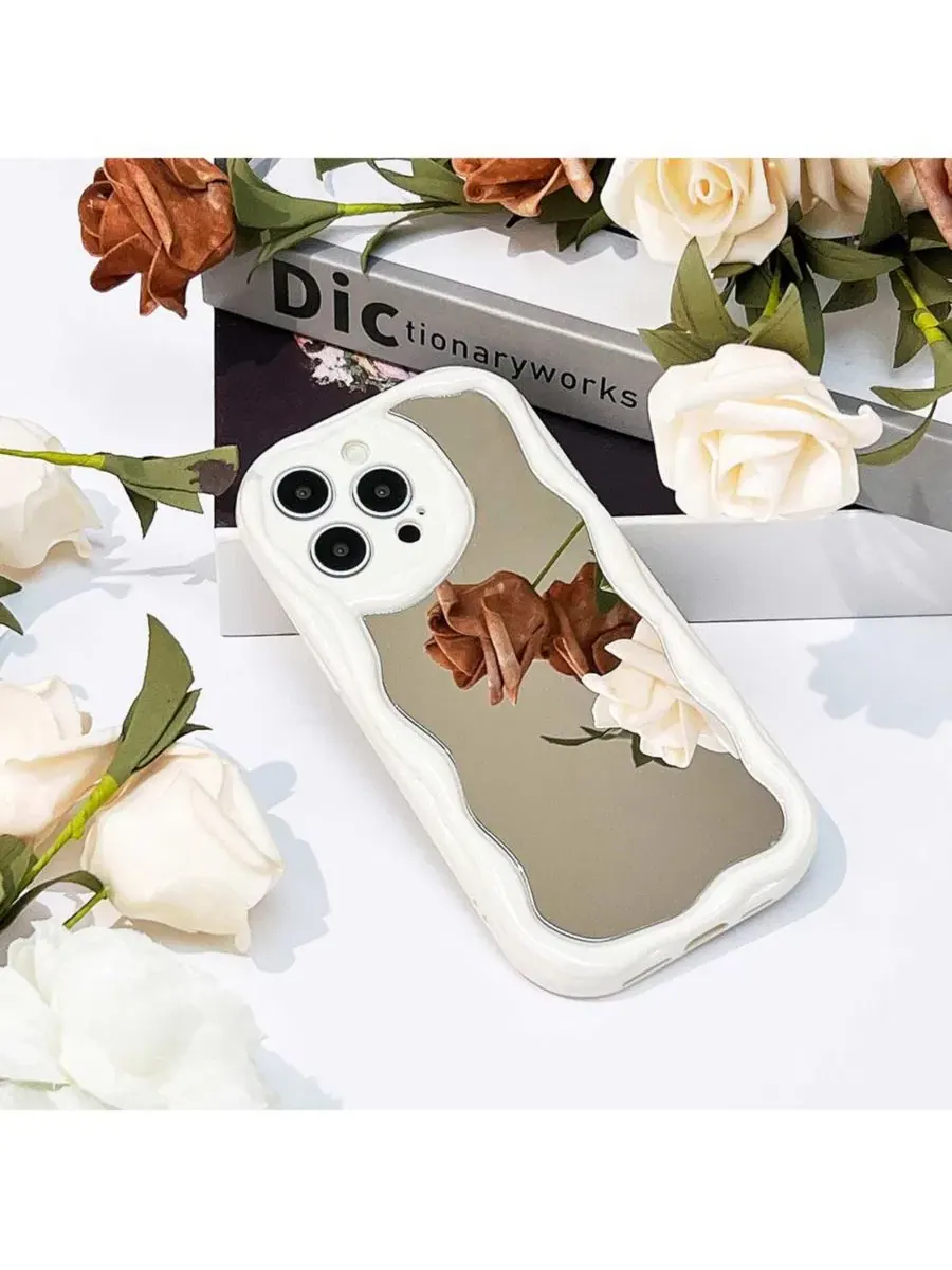 Чехол для iPhone 15 Pro Funky Mirror Auramma — изображение 2 из 6, белый