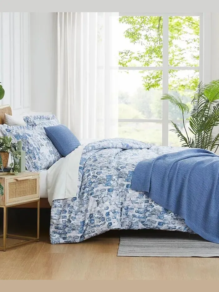 Комплект из четырех предметов: одеяло и накидка Rhythm, Twin/Twin XL Southshore Fine Linens — изображение 4 из 4, тауп