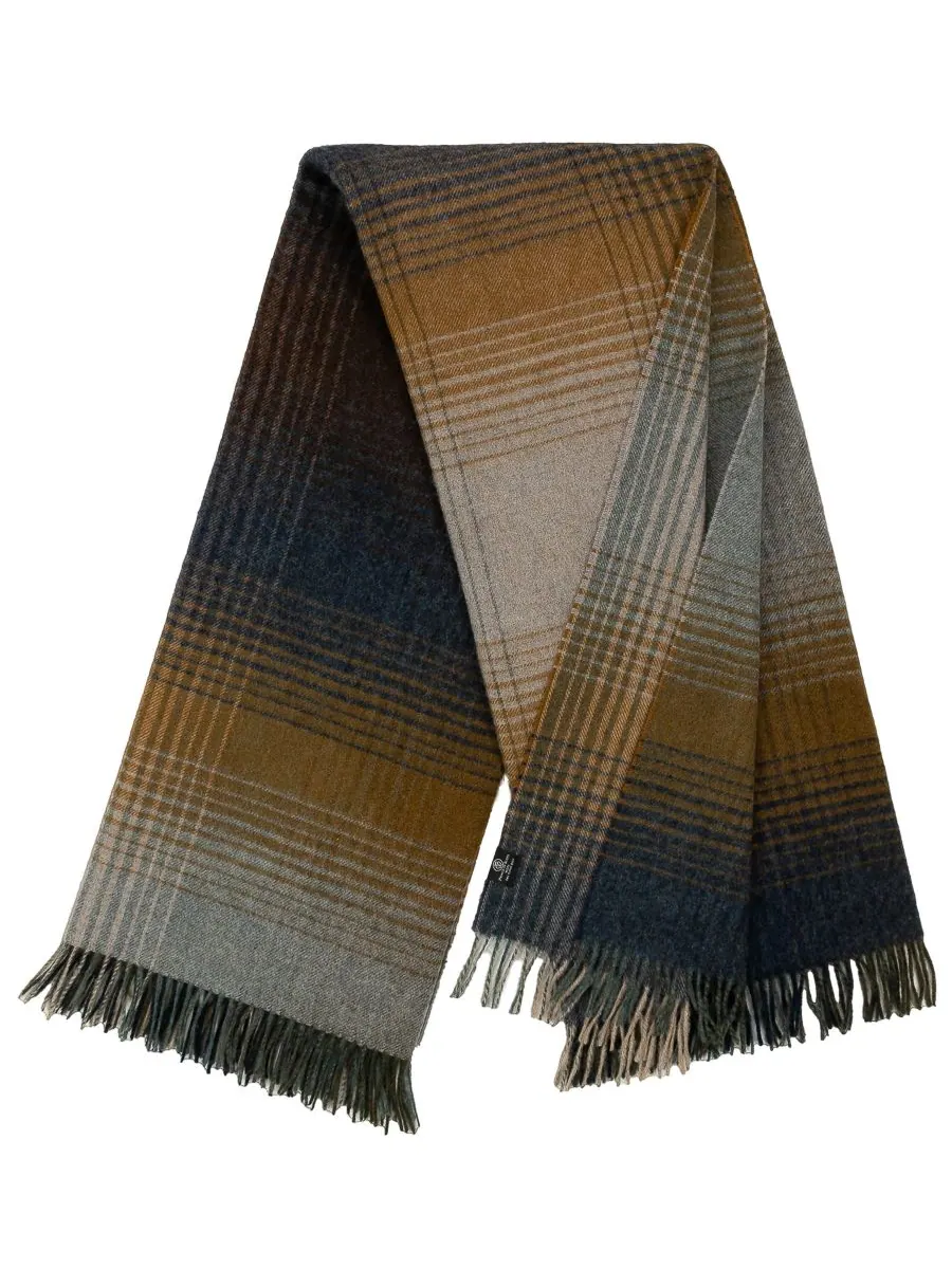 Плед Highland Tweeds из овечьей шерсти Shetland, 55 x 72 дюйма Prince of Scots — изображение 4 из 7, синий