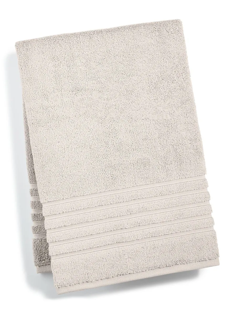 Банное полотенце Ultimate MicroCotton, 33 x 70 дюймов, Hotel Collection — изображение 1 из 7, белый
