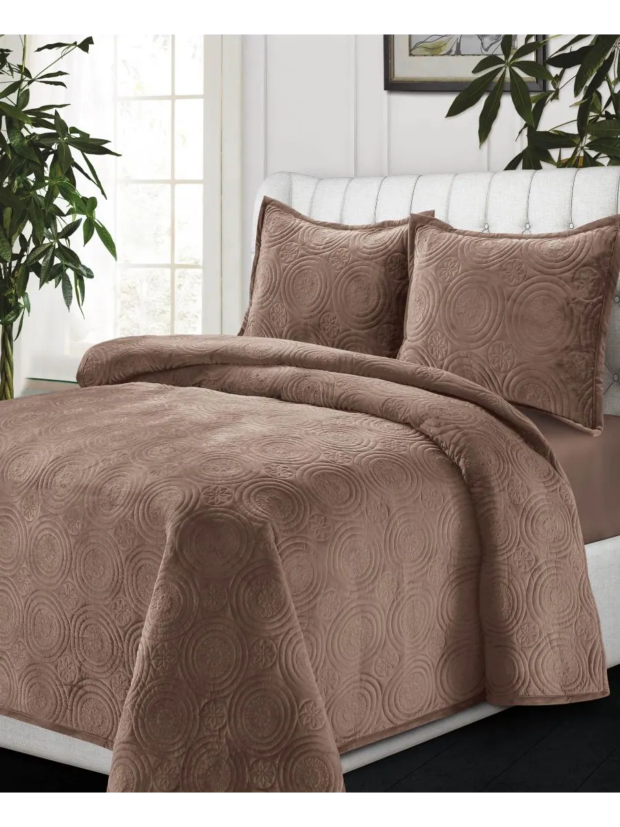 Комплект постельного белья Capri Medallion Velvet Oversized Solid из 3 предметов, размер Queen — изображение 2 из 4, бежевый