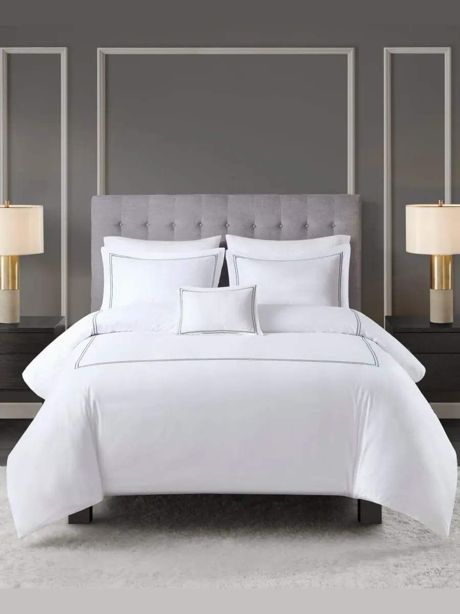 Комплект постельного белья Luxury Collection с вышивкой, 4 предмета, размер Full/Queen Madison Park — серый