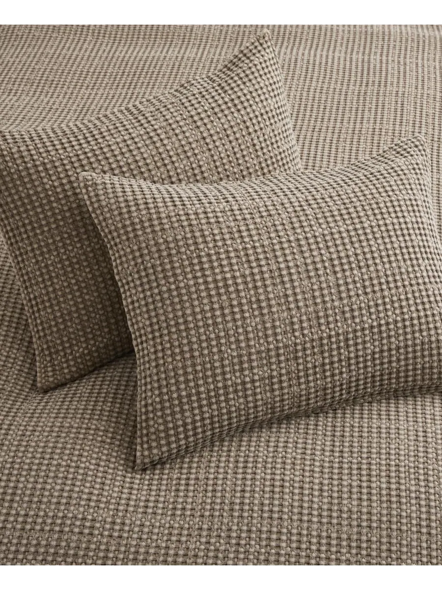 Комплект постельного белья Mills Waffle Tex tured из 3 предметов, размер King/California King — изображение 4 из 5