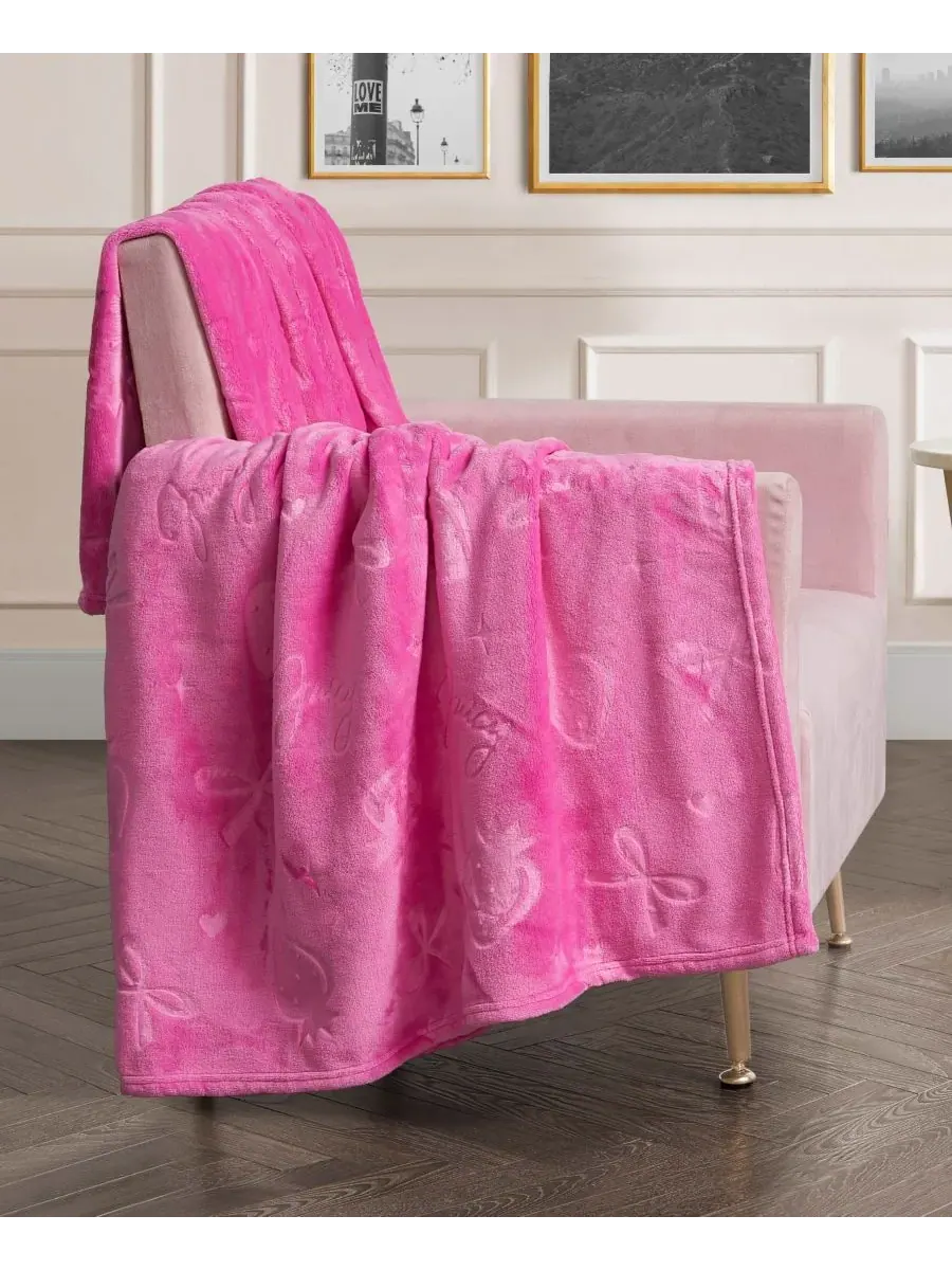 Мягкий плед большого размера с рельефным рисунком, 152 x 178 см Juicy Couture — изображение 2 из 6, розовый