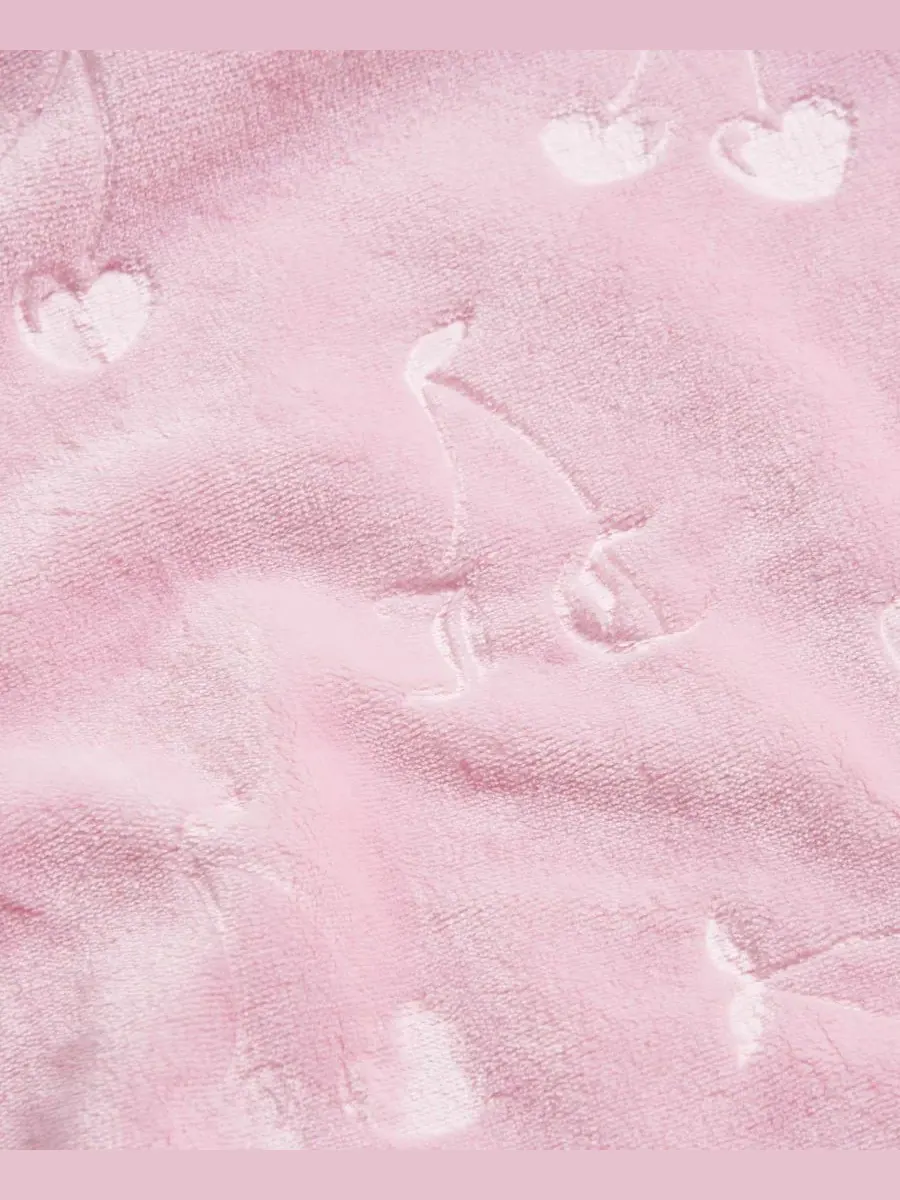 Мягкий плед большого размера с рельефным рисунком, 152 x 178 см Juicy Couture — изображение 3 из 6, вишневый