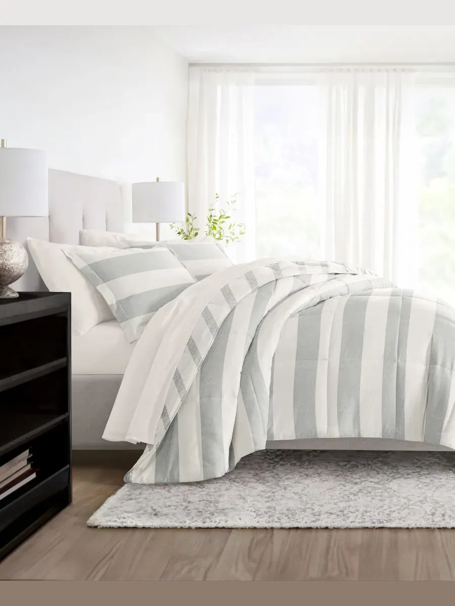 Комплект постельного белья из 7 предметов с одеялом, King ienjoy Home — изображение 4 из 11, светлый синий