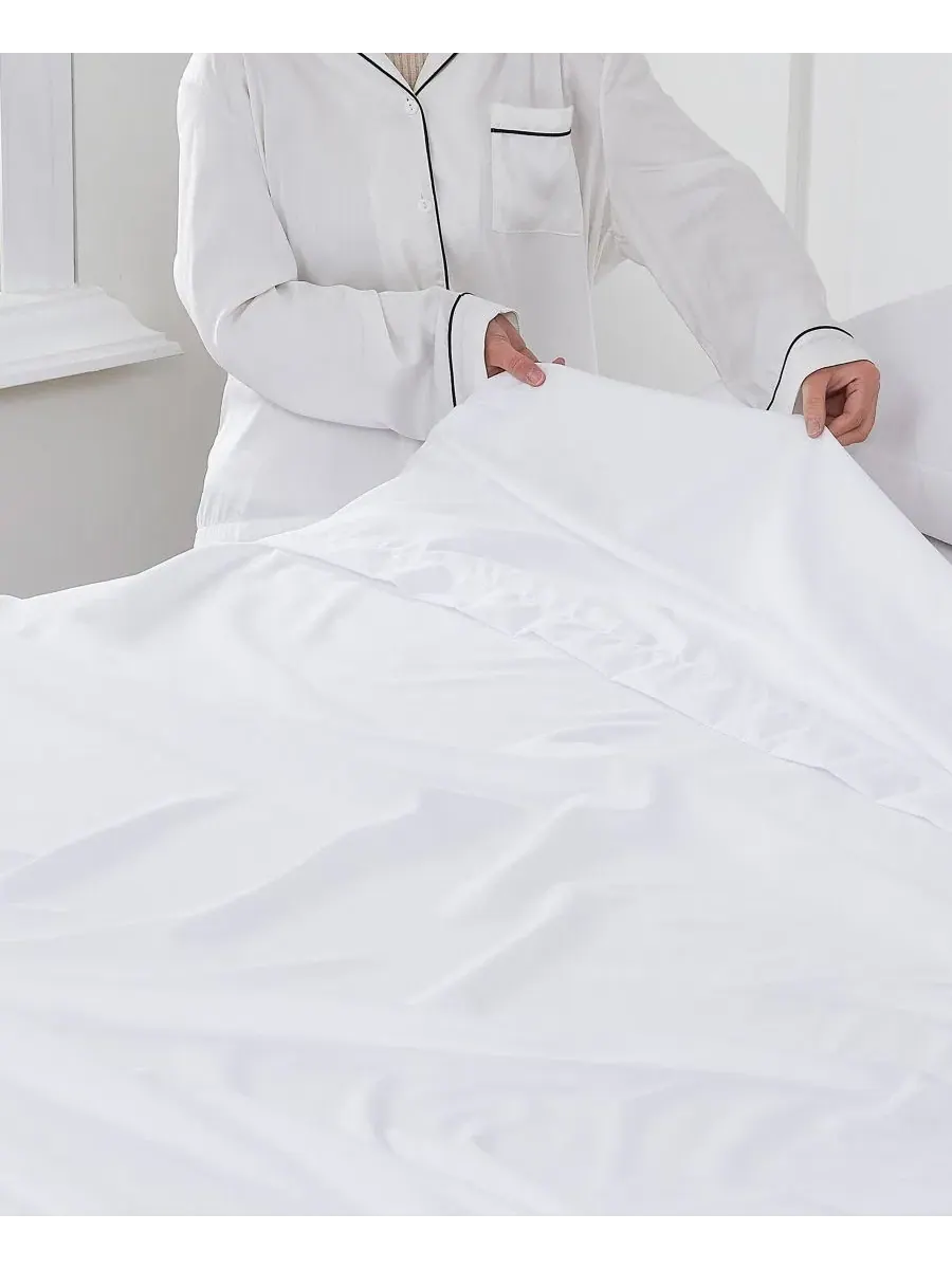 Простыня плоская из микрофибры Supreme Collection, 1500 нитей, Queen Sweet Home Collection — изображение 3 из 5, белый