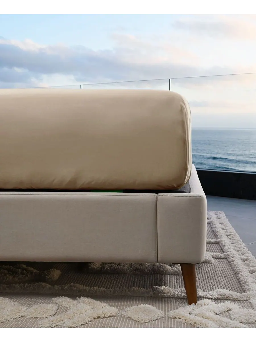 Комплект постельного белья Resort Sateen из терморегулирующей вискозы, 4 предмета Cariloha — изображение 6 из 9, серый