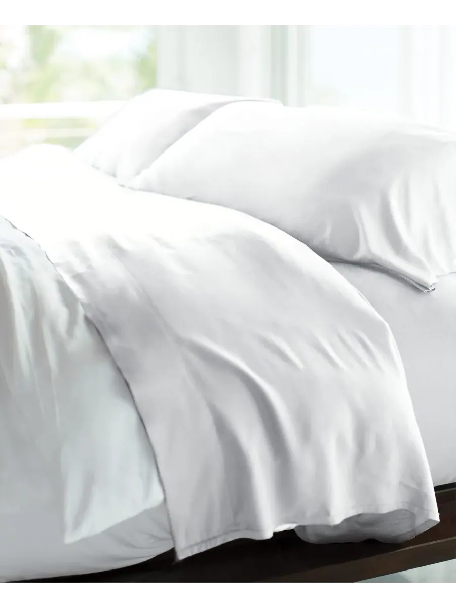 Комплект постельного белья Resort Sateen из терморегулирующей вискозы, 4 предмета Cariloha — изображение 1 из 9, белый