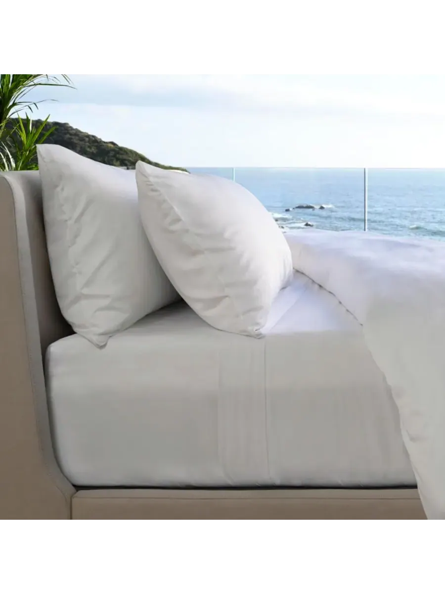 Комплект постельного белья Resort Sateen из терморегулирующей вискозы, 4 предмета Cariloha — изображение 3 из 9, белый