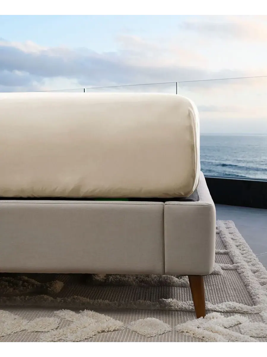 Комплект постельного белья Resort Sateen из терморегулирующей вискозы, 4 предмета Cariloha — изображение 5 из 8