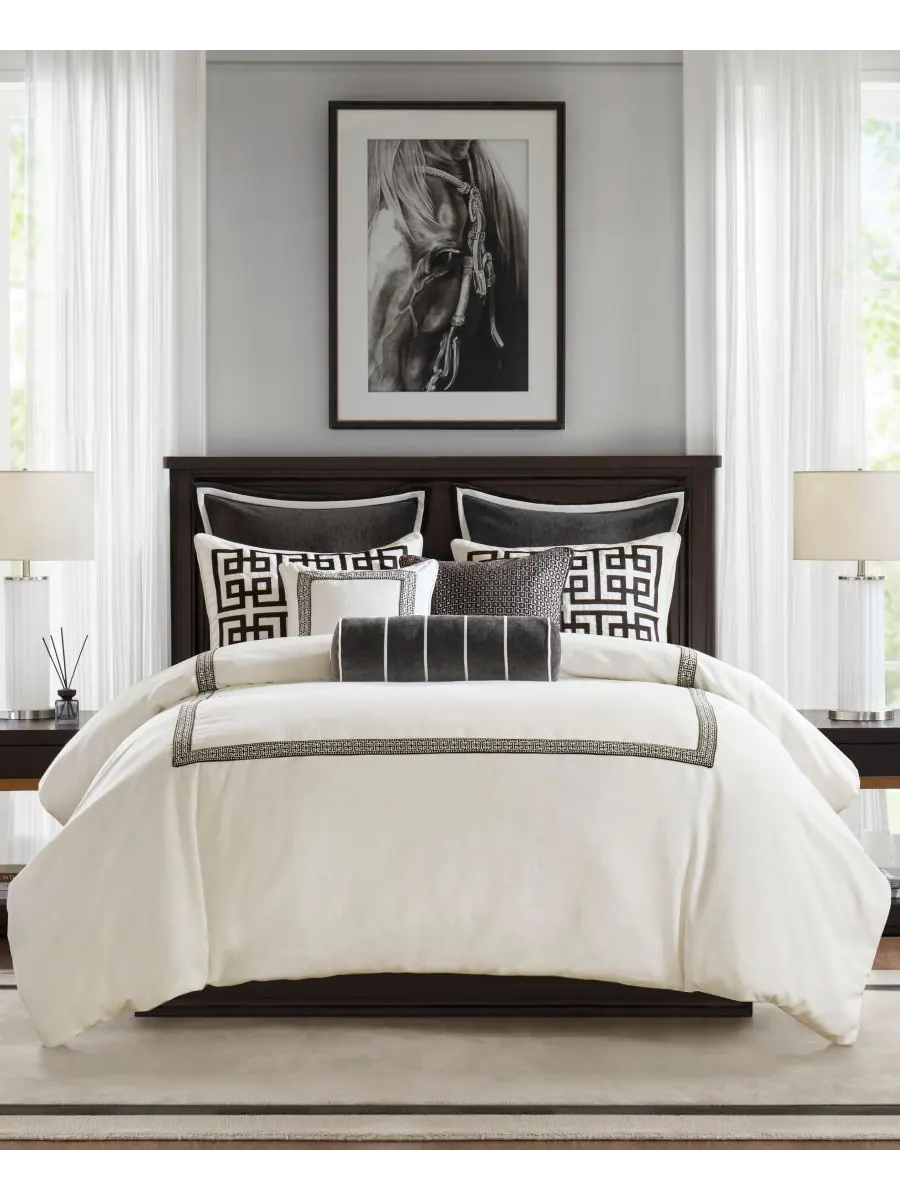 Комплект постельного белья Jarvis Embroidery из 8 предметов, размер Queen Madison Park Signature — белый