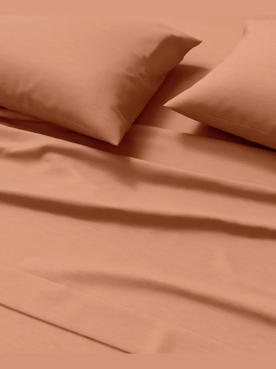 Комплект постельного белья из меланжевого хлопкового трикотажа Linery & Co, Terracotta, California — изображение 4 из 6
