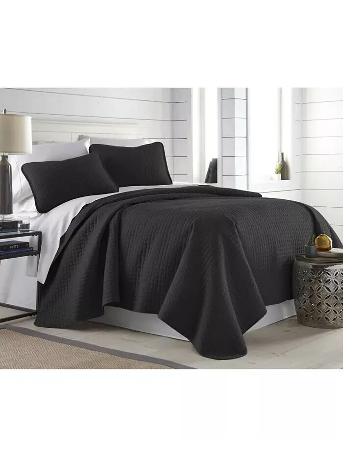 Большой однотонный комплект из трех предметов: стеганое одеяло и накидка Southshore Fine Linens — изображение 2 из 4, черный