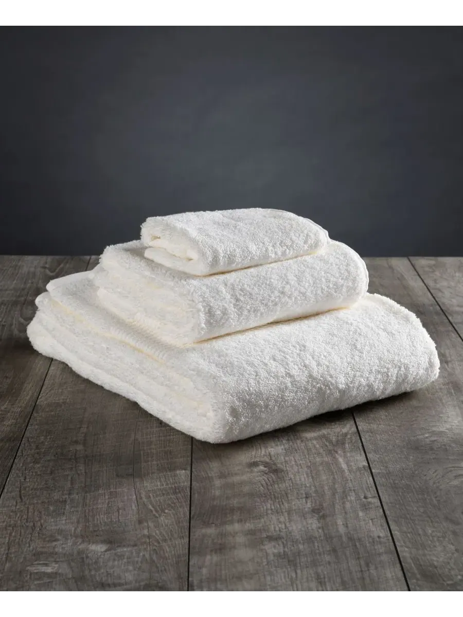 Набор из 3 полотенец из органического турецкого хлопка из коллекции Resort Collection Delilah Home — изображение 1 из 4