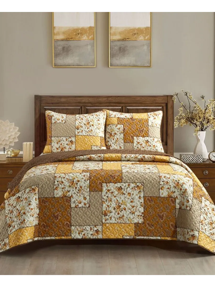 Комплект стеганого покрывала Kerry Floral, 3 предмета, Queen Stratford Park — золотистый