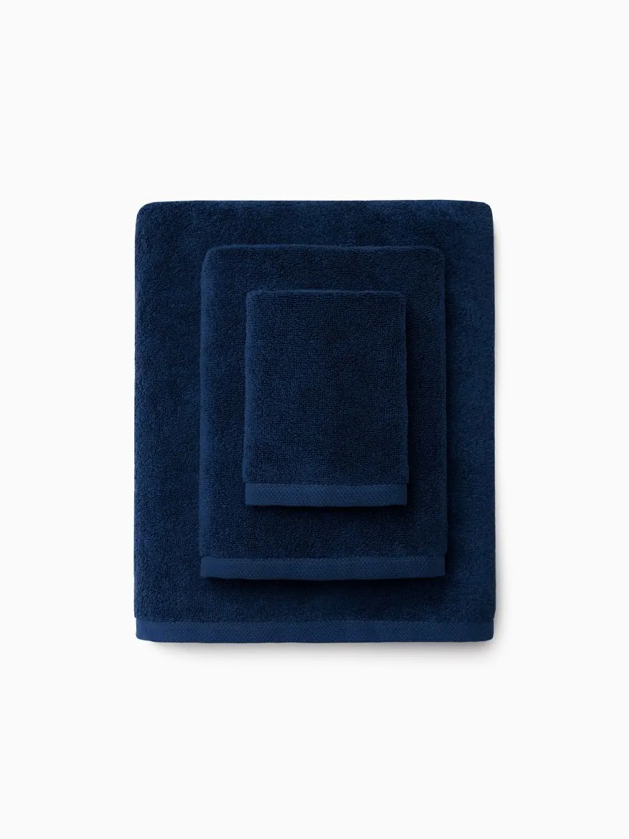 Банное полотенце cielo из хлопка, 40 x 70 дюймов. SFERRA — изображение 2 из 3, чернильный