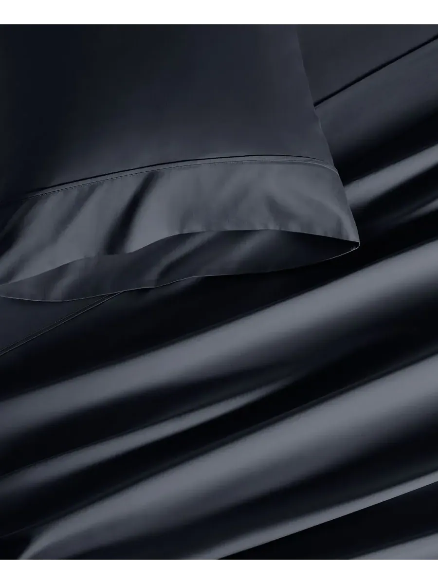 Комплект постельного белья Luxe из 4 предметов, 100% египетский хлопок, плотность ткани 700 TC — изображение 3 из 6, черный