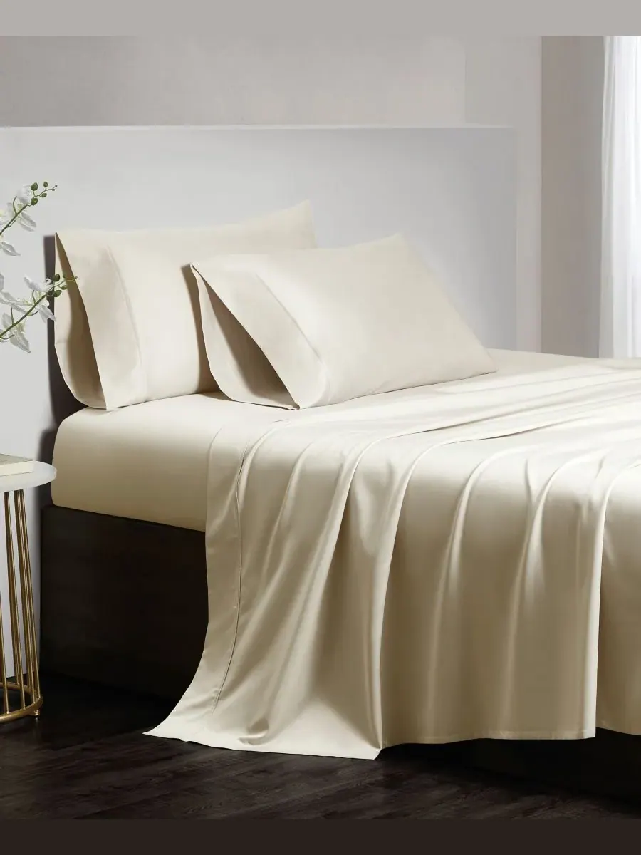 Комплект постельного белья Luxe из 4 предметов, 100% египетский хлопок, плотность ткани 700 TC — изображение 1 из 5