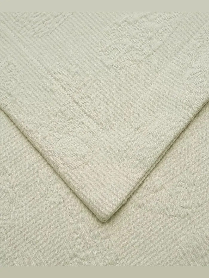 Всесезонный комплект из трех предметов покрывала Paisley Matelasse из 100% хлопка — изображение 4 из 4, белый