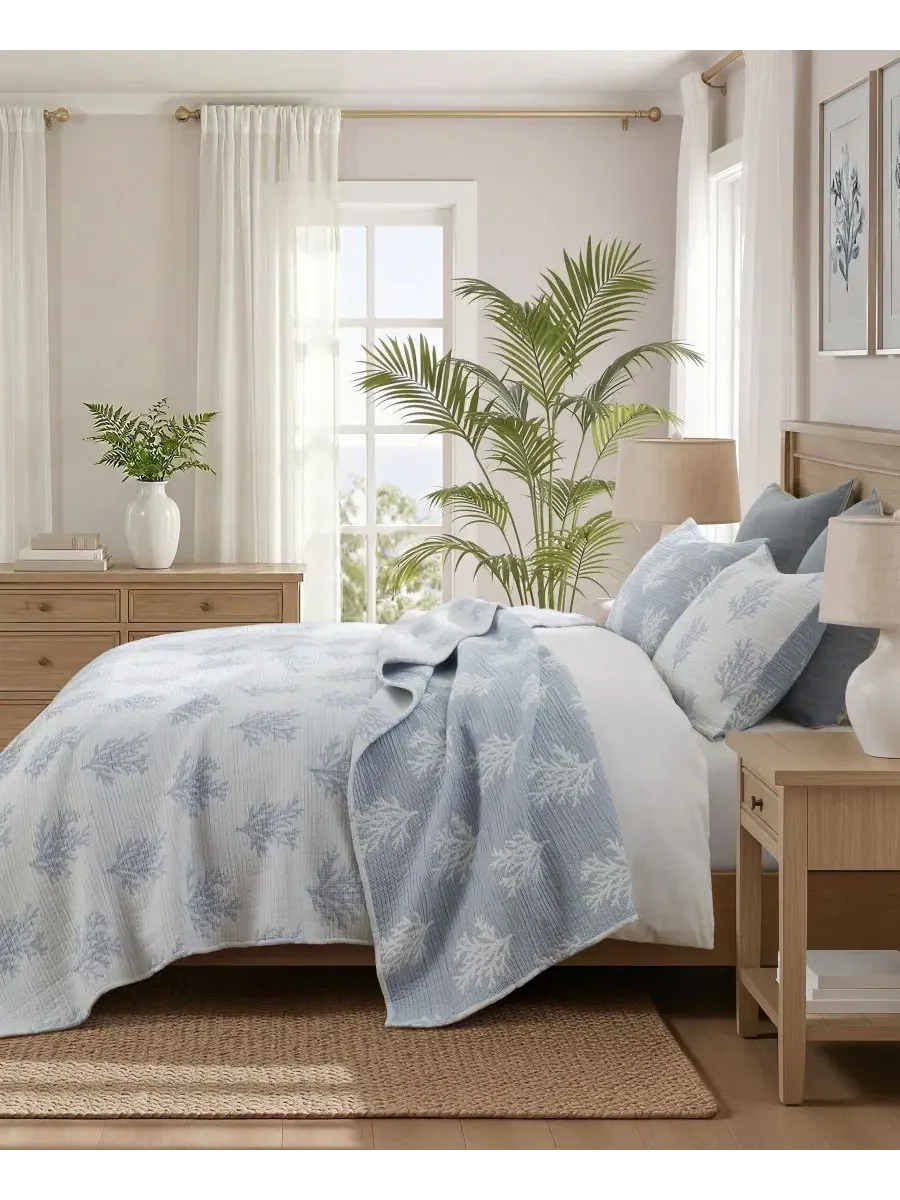 Набор стеганых покрывал Mia Coral Jacquard Reversible Harbor House — изображение 6 из 12, синий