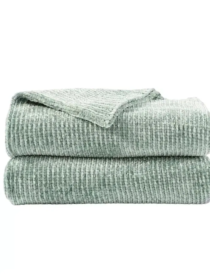 Плед Lifestyle из однотонной микросинели, 51 x 67 дюймов Battilo — изображение 2 из 6, зеленый