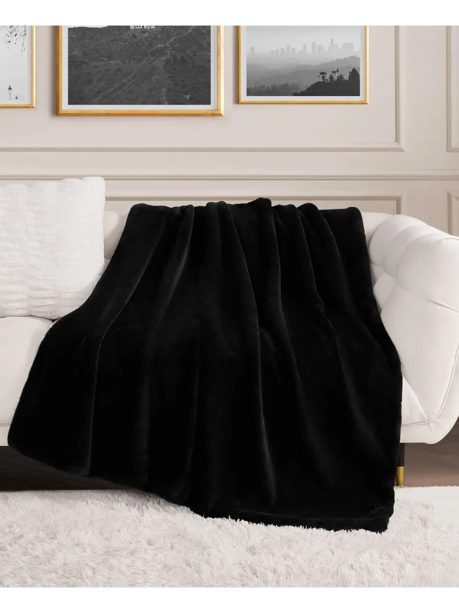 Плед из искусственного меха кроличьего меха, 50 x 70 дюймов Juicy Couture — изображение 1 из 7, черный