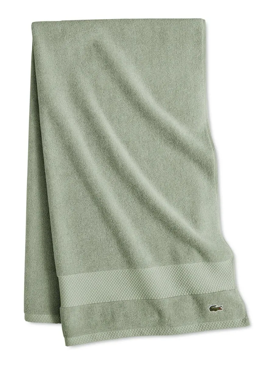 Антимикробная банное полотенце Heritage из хлопка Supima, 89 x 178 см Lacoste Home, алоэ — изображение 1 из 10, зеленый