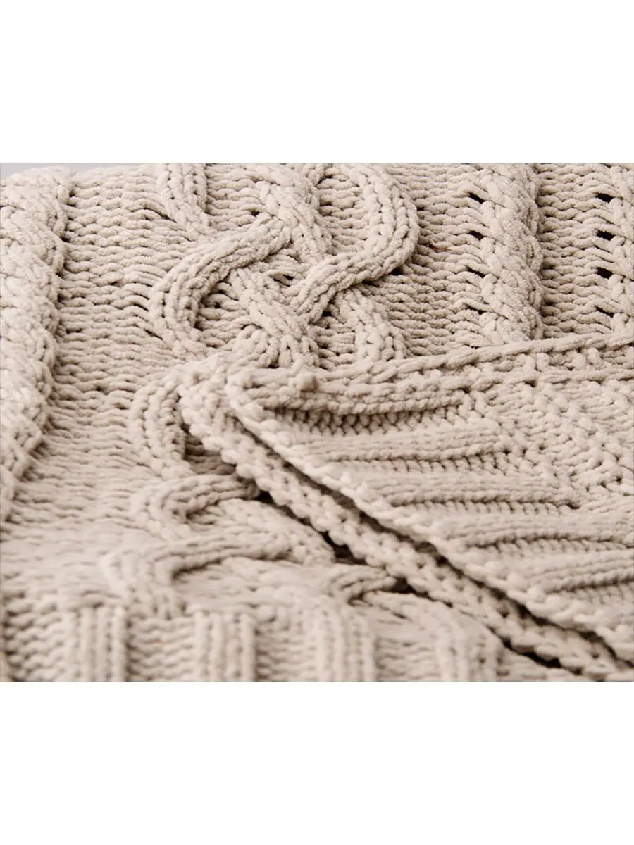 Вязаный роскошный плед из синели от Happycare Textiles, 51 x 67 дюймов Battilo — изображение 3 из 3, верблюжий