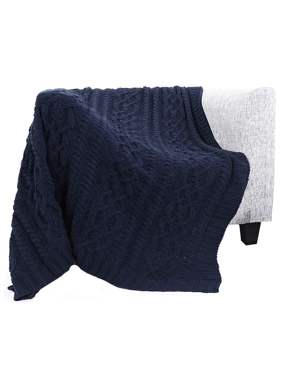 Вязаный роскошный плед из синели от Happycare Textiles, 51 x 67 дюймов Battilo — изображение 2 из 5, темно-синий