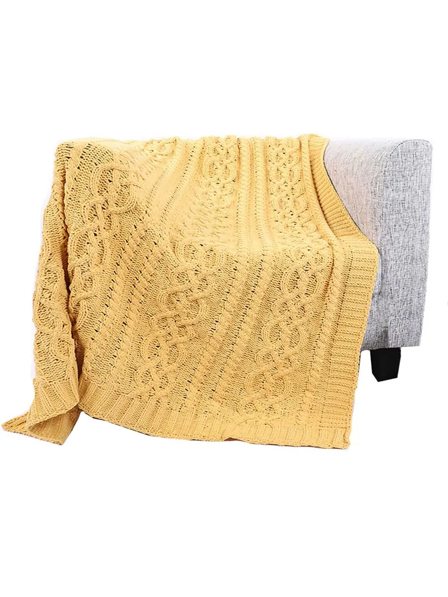 Вязаный роскошный плед из синели от Happycare Textiles, 51 x 67 дюймов Battilo — изображение 2 из 7, желтый