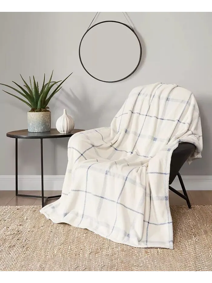 Уютное плюшевое плед Palmdale в клетку, 50 x 70 дюймов Lucky Brand — изображение 1 из 7, светлый синий