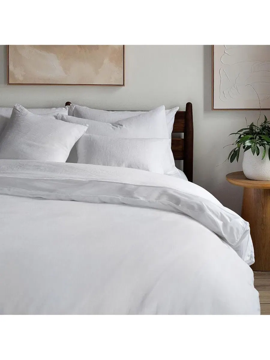 Комплект пододеяльника и наволочек French Linen and Cotton Duvet and Sham Set, King/Cal King Bokser — белый