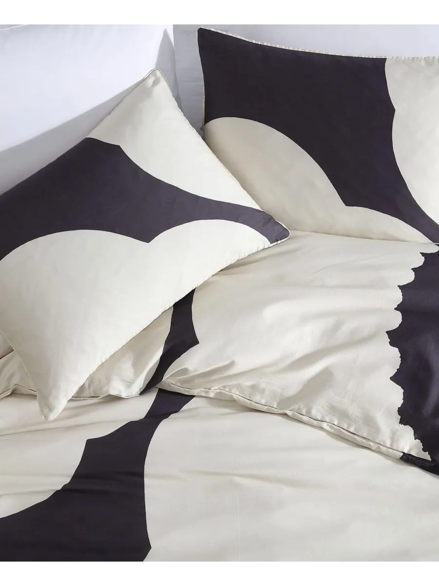Комплект постельного белья Iso Unikko из хлопка, 3 предмета, размер King Marimekko — изображение 6 из 10, темно-серый