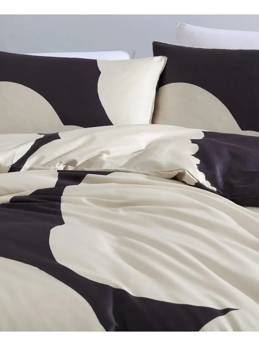 Комплект постельного белья Iso Unikko из хлопка, 3 предмета, размер King Marimekko — изображение 8 из 10, темно-серый