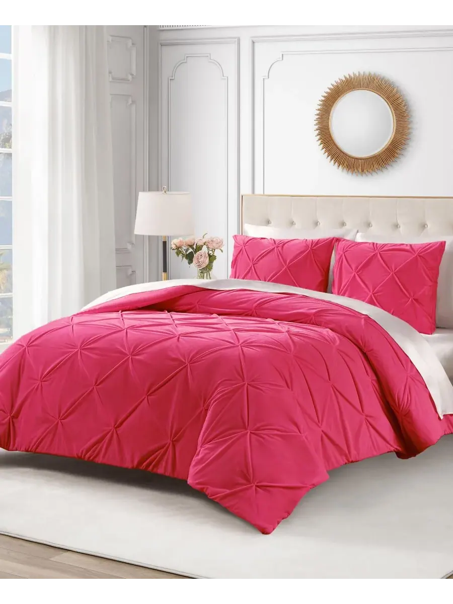 Комплект постельного белья Kiss Pleat Plush из 3 предметов, размер King Juicy Couture — изображение 5 из 6, розовый