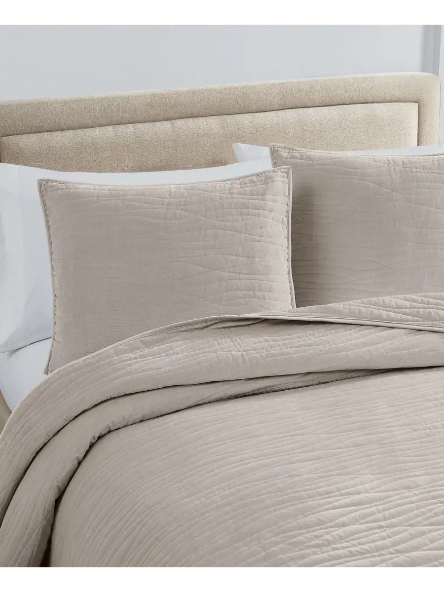 Комплект стеганого покрывала из вельвета Wavy Cotton Matte Velvet Royal Velvet — изображение 3 из 6, серый