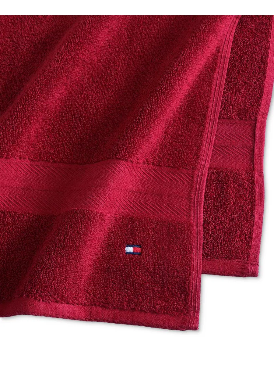 Современное американское банное полотенце из однотонного хлопка, 76,6 см x 137 см Tommy Hilfiger — изображение 4 из 10, алый