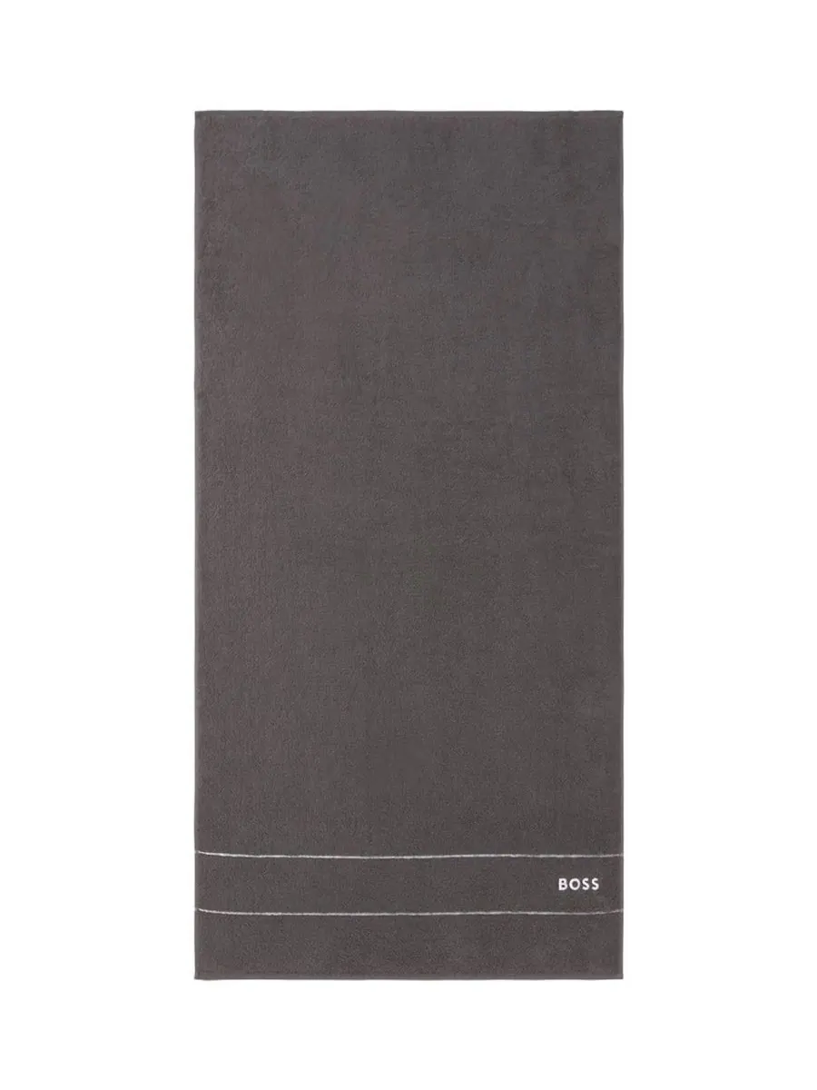 Однотонное хлопковое банное полотенце, 28 x 55 дюймов Boss Home — изображение 1 из 2, серый