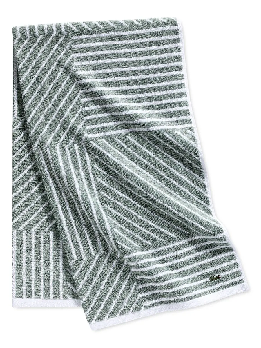 Банное полотенце guethary, 30 x 54 дюйма. Lacoste Home — изображение 1 из 2, зеленый