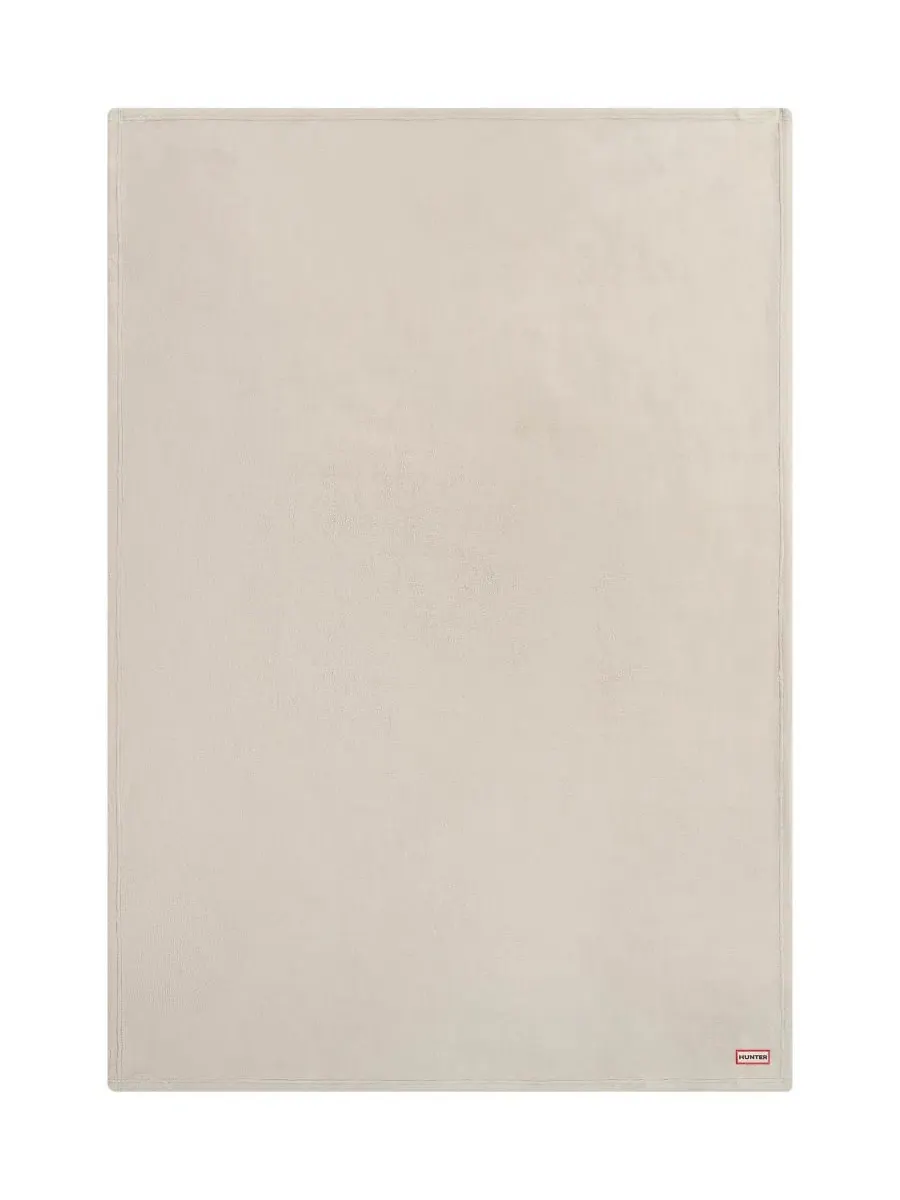 Пледы Coco Flannel Ultra Plush, 127 x 178 см Hunter — изображение 5 из 5, бежевый